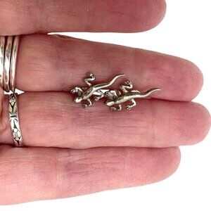 Small Silver Tone Lizard Earrings Post Stud Style Gecko Jewelry